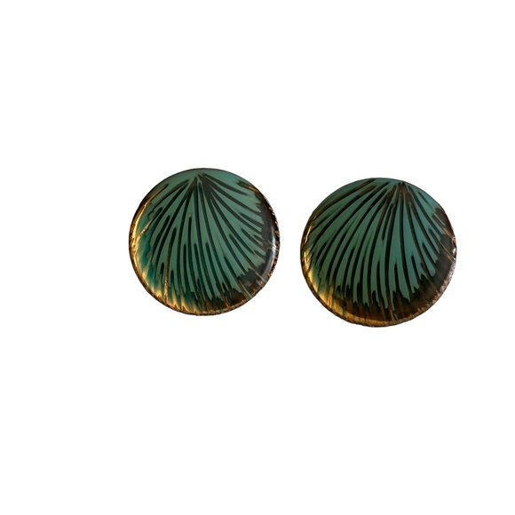 Enamel Peacock Feathers Green and Gold Clip-on Earrings - Picture 3 of 5